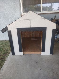 Extra large dog house
