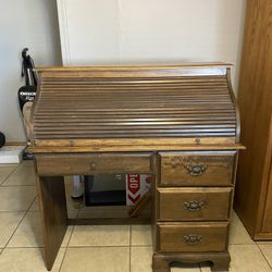 BEAUTIFUL 4 DRAWERS WOOD DESK 