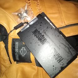 $ PRICE DROP $$!!!  ✅ HD Leather Jacket Still With Tags On It!