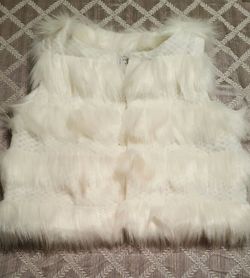 Guess new faux fur vest size s