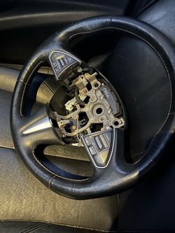 Q50 steering wheel