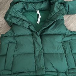Lululemon Wunder Puff Cropped Vest 