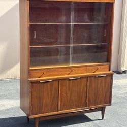 Mid Century - China Cabinet 
