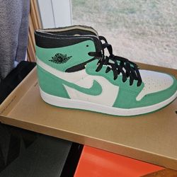 Nike Air Jordan 1 Celtic Green