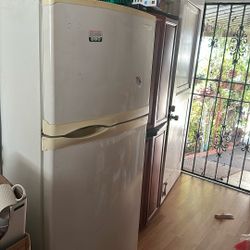 Kitchen aid Fridge 