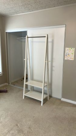Clothing rack