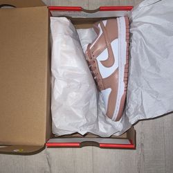 Rose Dunks