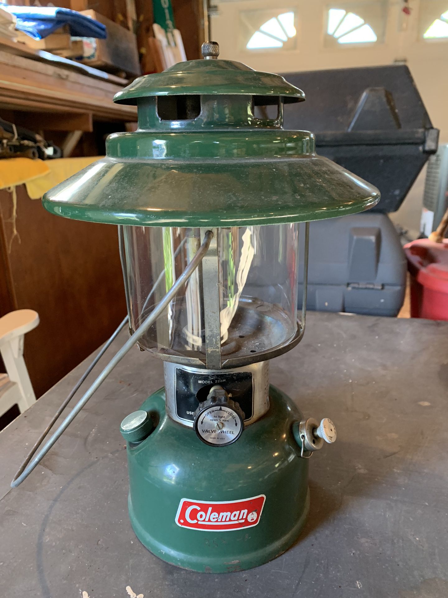 Coleman Lantern Vintage Model 228H 