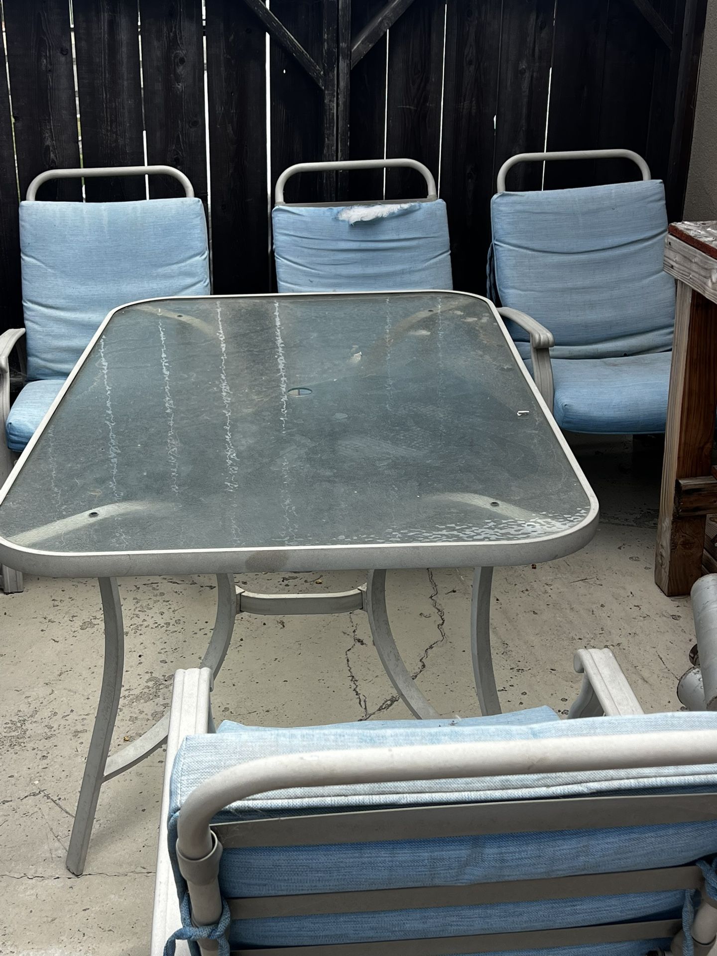 FREE Rectangular Outdoor Table W/ 4 Chairs