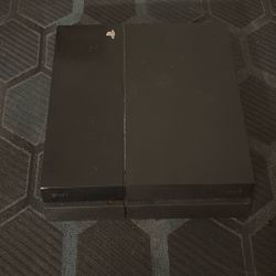 PlayStation 4 (PS4)