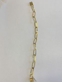 18k gold bracelet beautiful