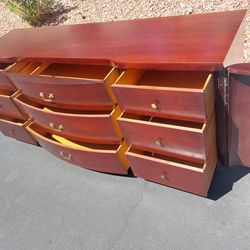 Vintage Curved Front Dresser or TV Stand, 9 drawers. 78x22x32" tall 