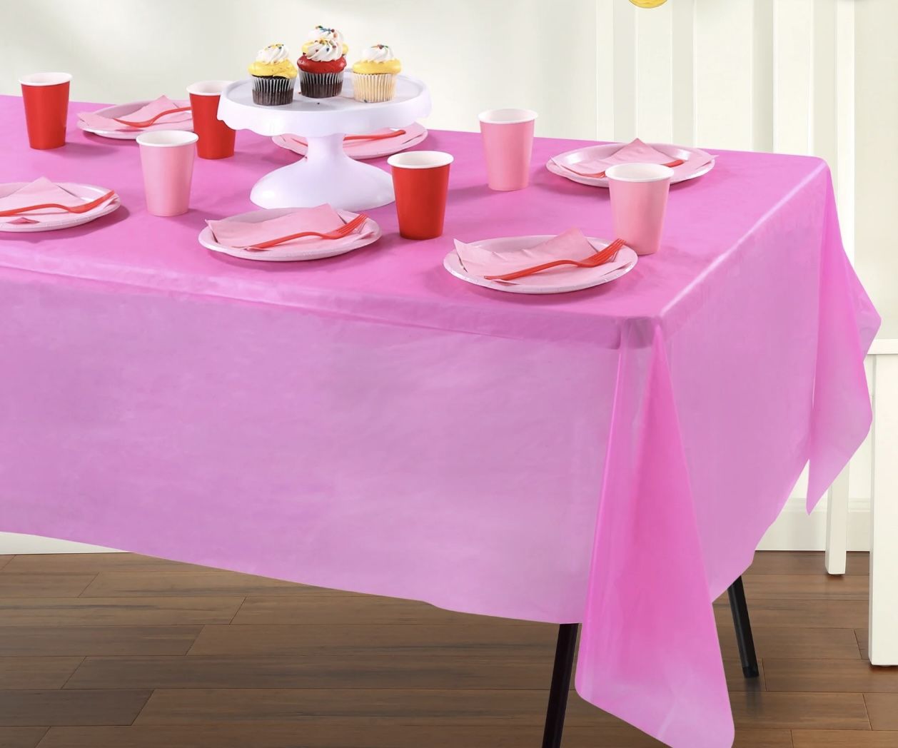 Way to celebrate! Neon pink plastic party tableclothes, 108 x 54 in, 3ct