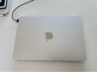Macbook Air 13” M2 - 24GB 2TB - Silver - Max Config