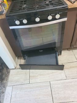 Whirlpool Confection Stove 30 Inch Stainless And Black