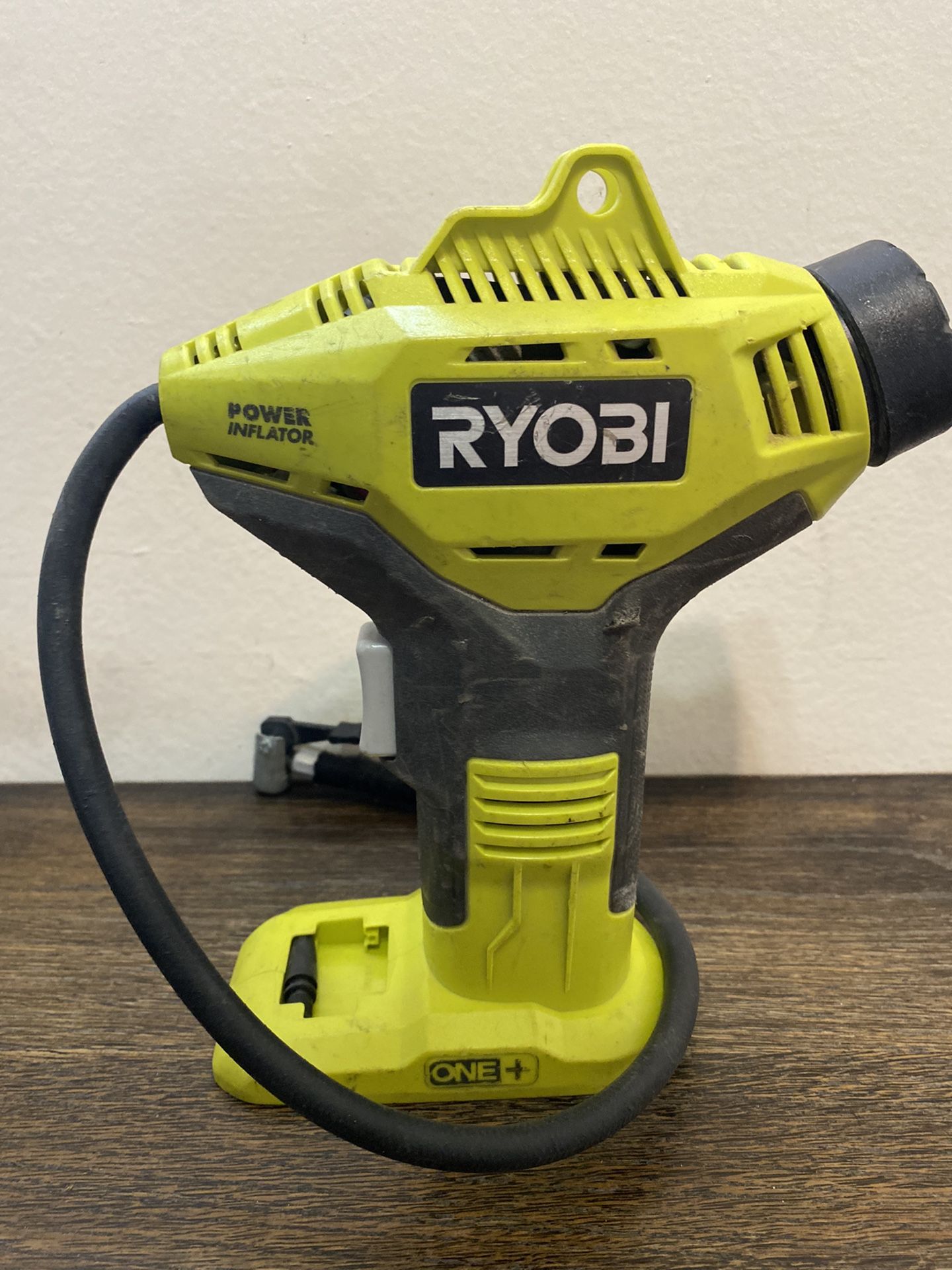 Ryobi 18 Volt ONE+ 150 PSI Power Inflator P737 Bare Tool Only Tested Used Works