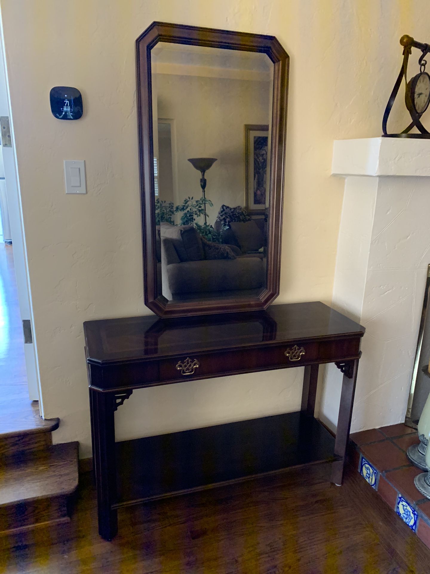 Lane Console table with mirror