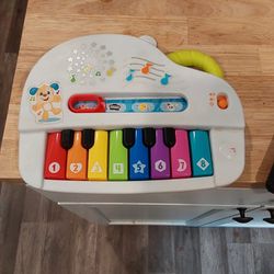 Fisher Price laugh and learn piano