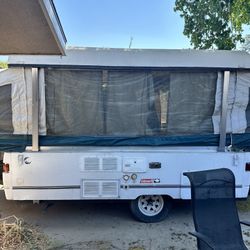 2000 Coleman Pop-up