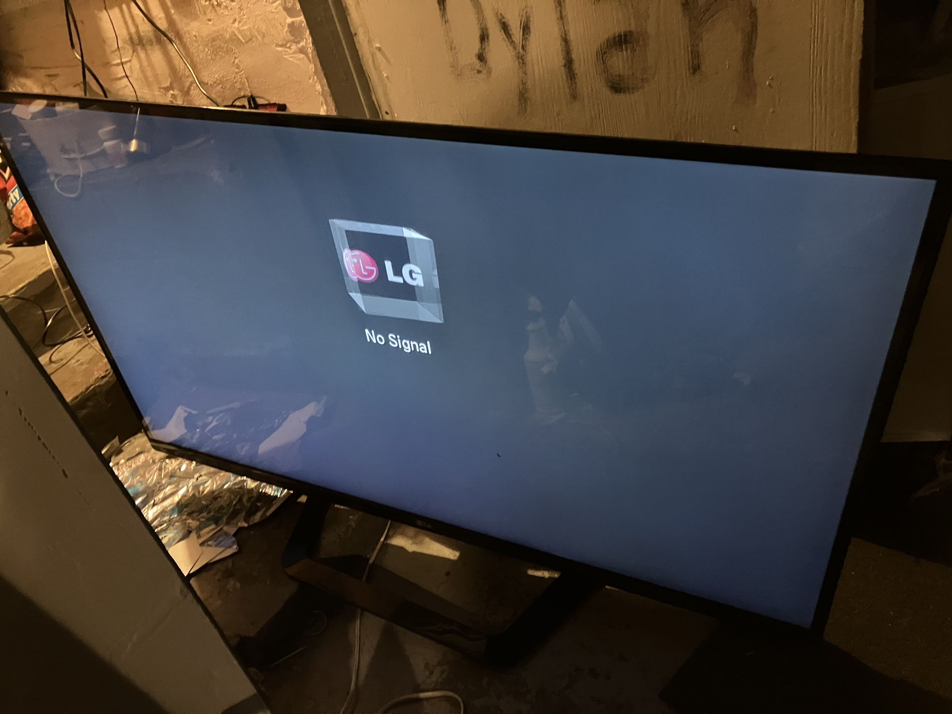 Lg 55 Inch Smart tv With Original remote