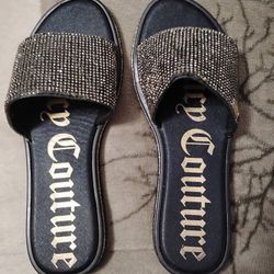 ***NEW BEAUTIFUL JUICY COUTURE SANDALS***