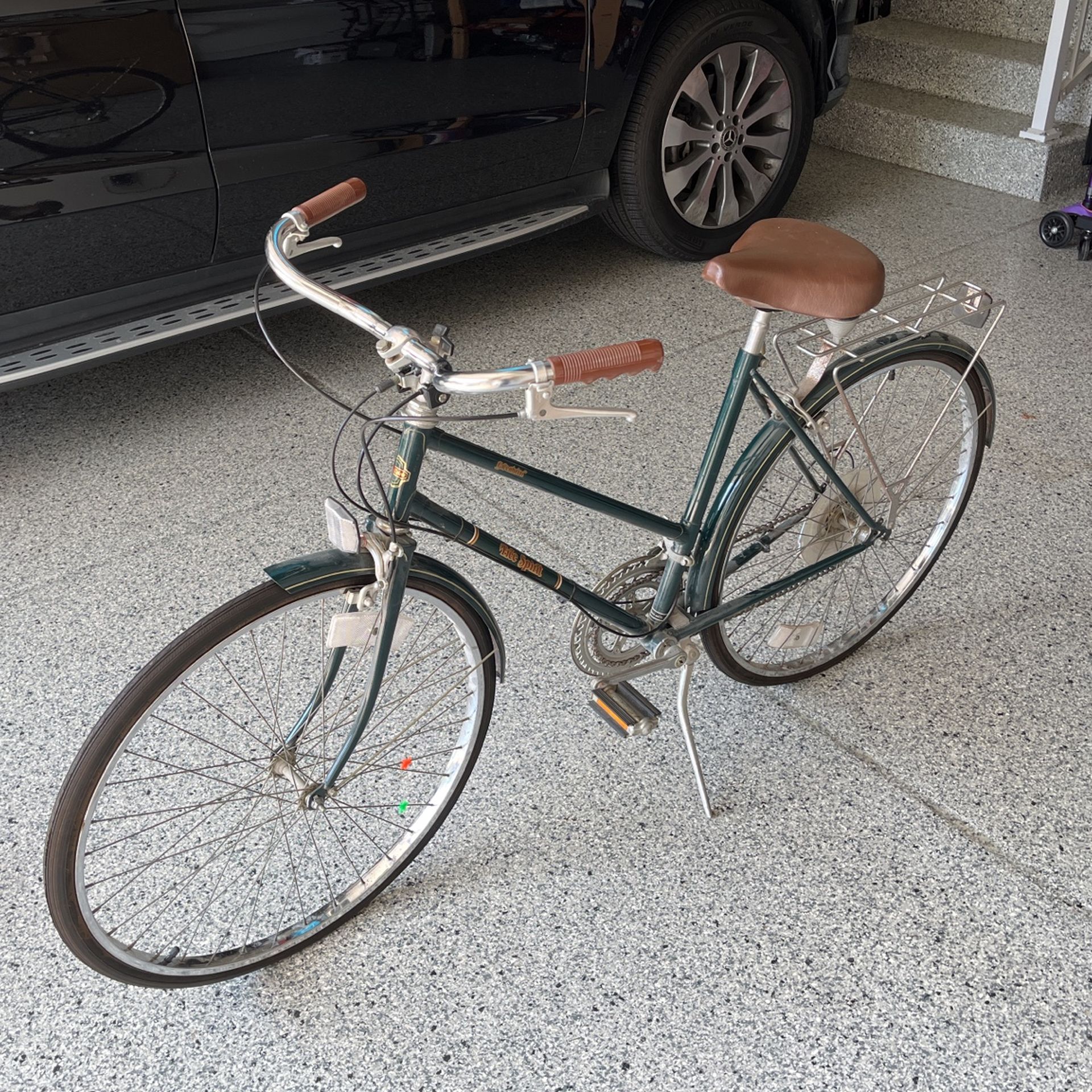 Vintage Free Spirit Greenbriar Bicycle