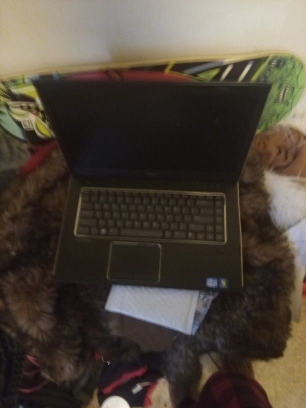 Dell Vostro 3550