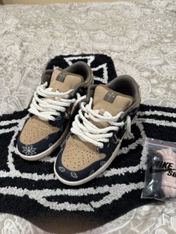 Travis Scott dunk size 9