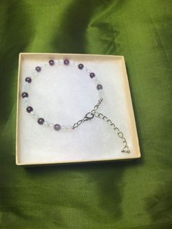 Amethyst and moonstone bracelet. Medium size