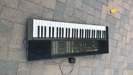 Piano Yamaha PSR-31 used good condition