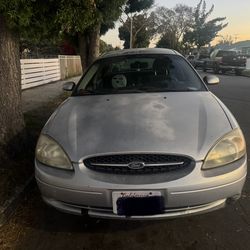2002 Ford Taurus