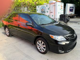 Toyota Corolla LE 2013