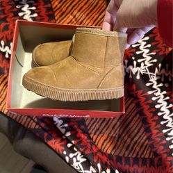 Brown Boots Size  7 Toddler 