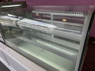 48” Refrigerated Display Case