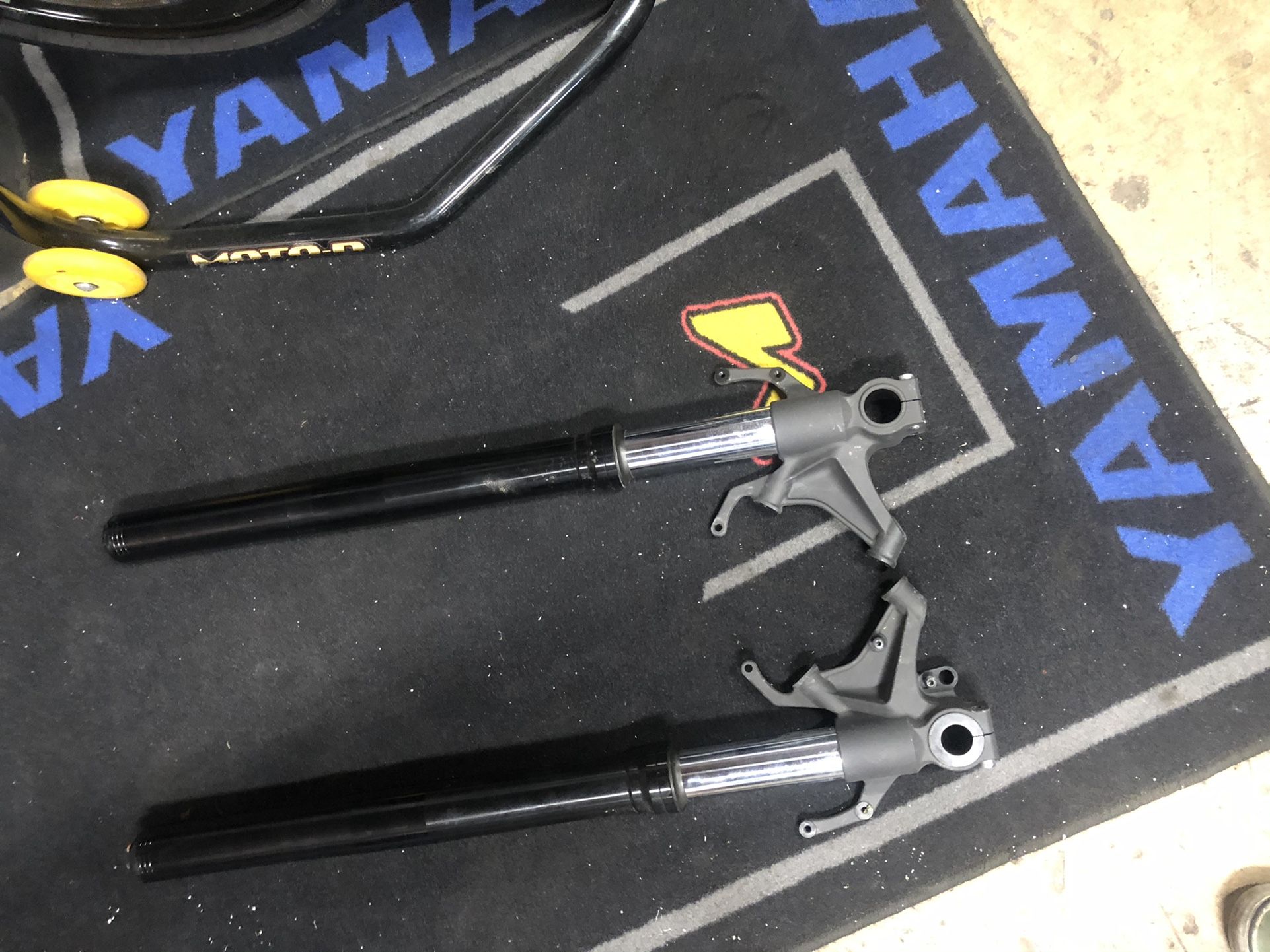 Photo 2017 Yamaha R6 Forks