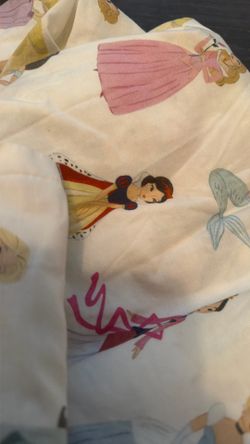 Disney Princess Castles Organic Cotton Sheet Set & Pillowcases (used/great condition)