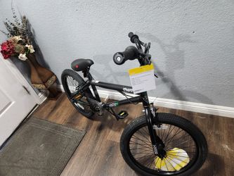 Hyper Bike Bmx Boys 20 new Ready to ride good condition
