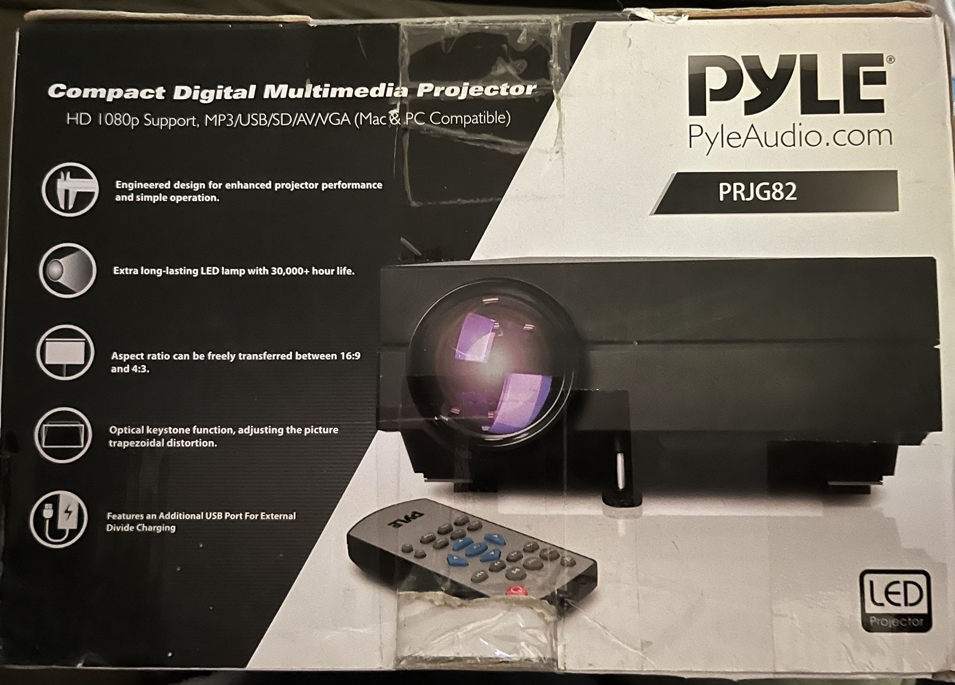 Pyle compact digital projector