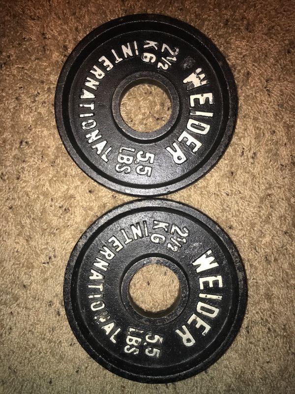 (2) 5.5 pound Weider olympic weight plates for Sale in Las Vegas, NV OfferUp