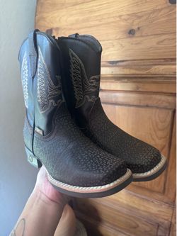 Kids boots
