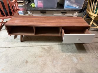 Tv stand