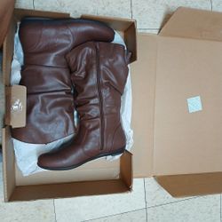 9 Wide Large Calf Brown Boots