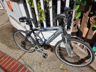 Diamond back mountain bike