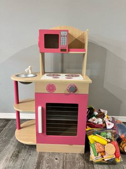 Kitchen with Food & Pans