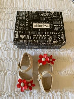 Mini Melisa size 6