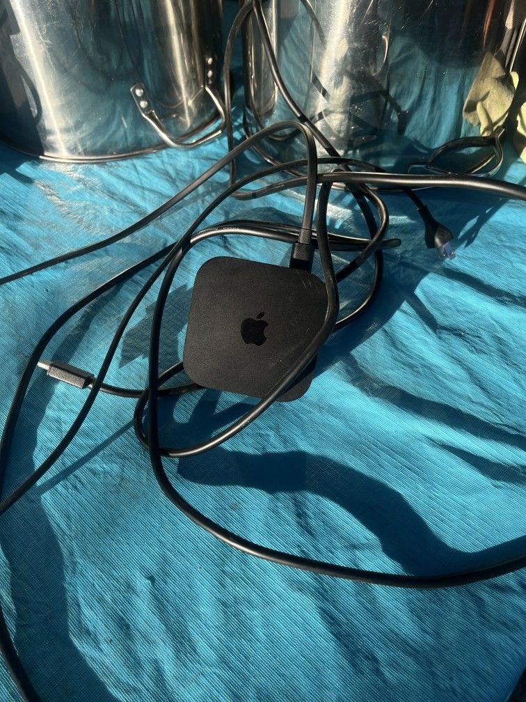 APPLE TV BOX