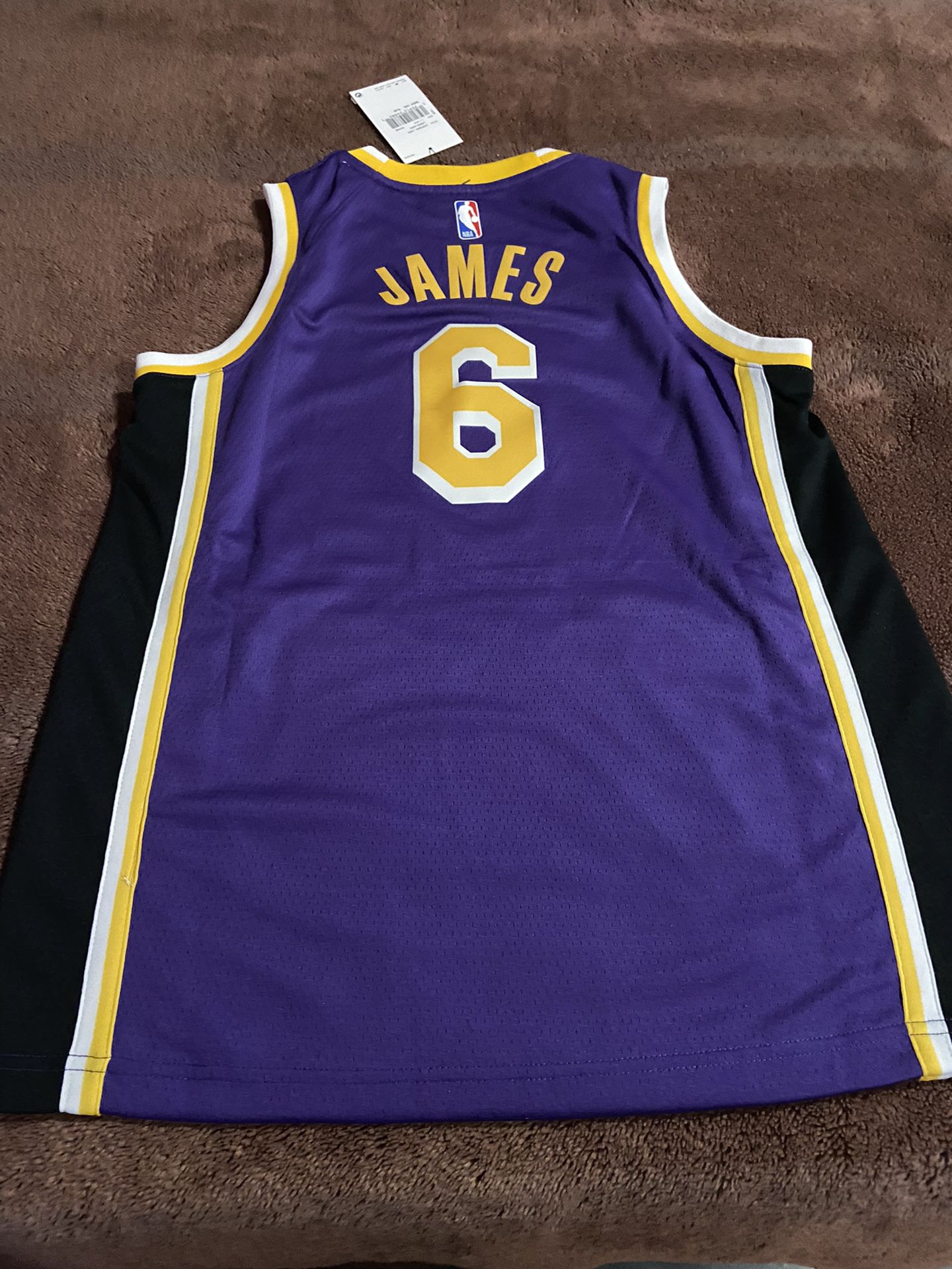 Nike Youth Lakers Lebron Jersey Large New With Tags for Sale in Pico  Rivera, CA - OfferUp