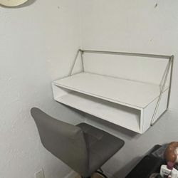 Desk and chair 