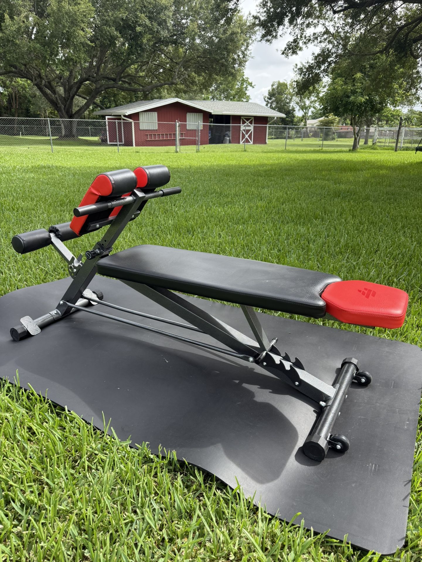 MULTI-FUNCTIONAL ADJUSTABLE WEIGHT BENCH PLUS HYPERTENSIONS