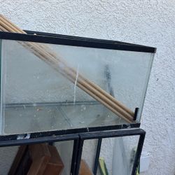 7 of 20 gallons fishtank